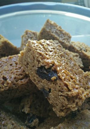 A picture of Soft chunky flapjacks.