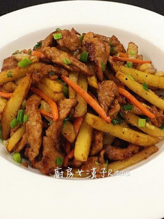 家常馬鈴薯炒肉絲 的食譜成品照片