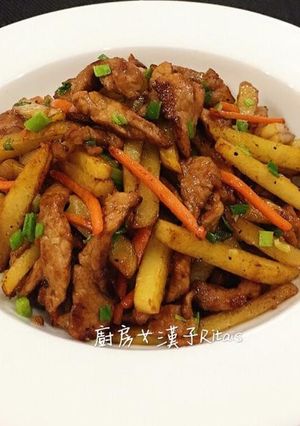 家常馬鈴薯炒肉絲 的食譜成品照片