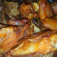 A picture of Deep fried kienyeji chicken 🐔.