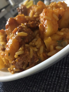 Una foto de Guiso de arroz y chorizos