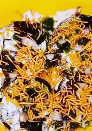 A picture of Aloo tikki.