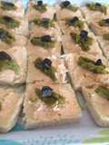 Canapés ave pimiento