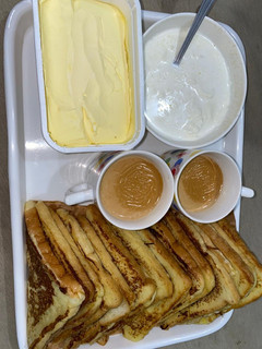 A picture of French toast.