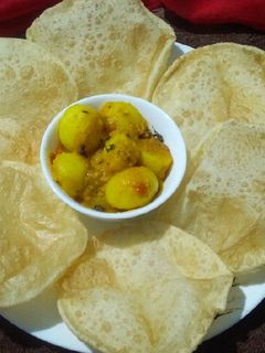নিরামিষ আলুরদম (Niramish aloor dum recipe in bengali) রেসিপির প্রধান ছবি