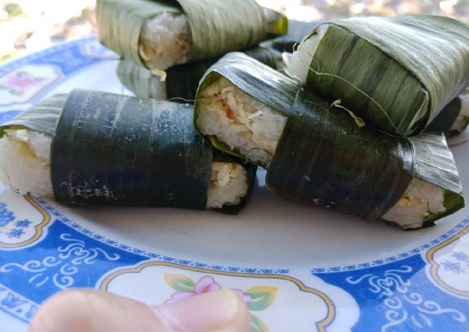 Lemper ayam