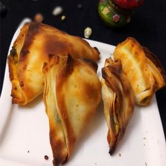 A picture of Baked potato pattice.