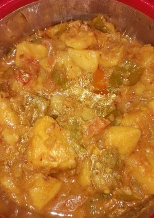 A picture of Aloo Simlamirch.