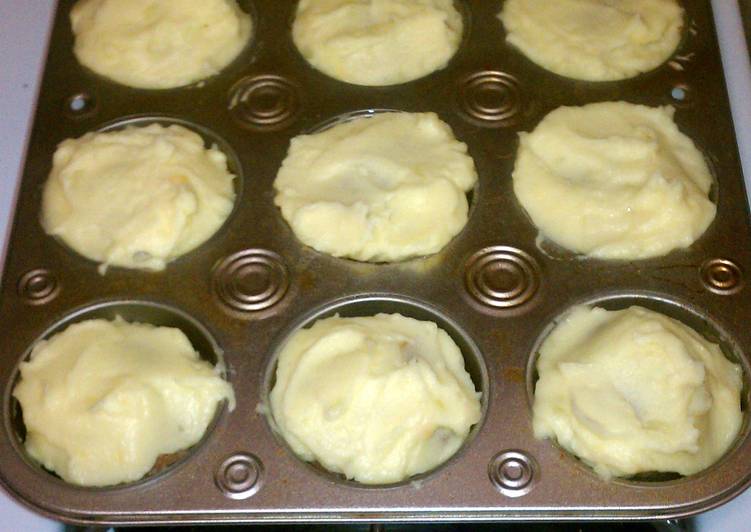 Easy Meal Ideas of Cheese Stuffed Meatloaf Muffins w/ Mashed Potato Frosting (courtesy of robinmay)