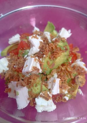 Una foto de Ensalada de Queso de Cabra y Tomate Cherry