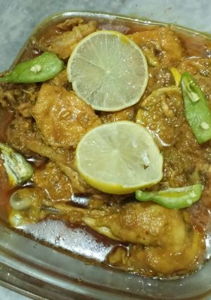 A picture of Dhaba style lemon chili chicken.