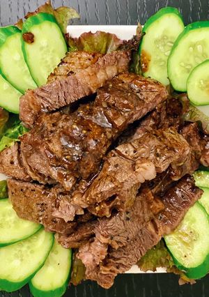 Hình của món ステーキ🥩.