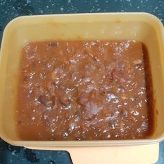 A picture of Red kidney beans / Rajma.