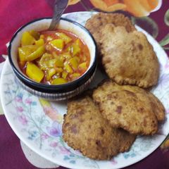 A picture of Bedmi Poori & Alloo kaduu ki sabzi..