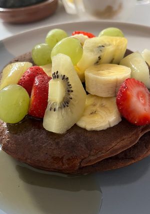 Una foto de Tortitas de chocolate con trigo sarraceno y harina de almendras.