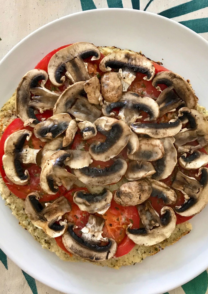 Una foto de Coli-pizza en sartén