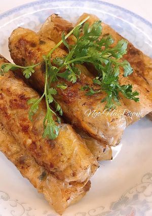 A picture of Fried Spring Rolls.