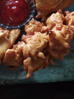 प्याज पकौड़े (Pyaz Pakode recipe in Hindi) रेसिपी मुख्य फोटो