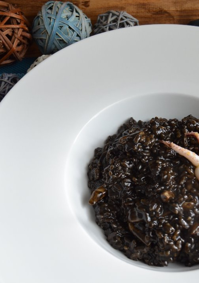 Una foto de Risotto nero