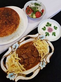عکسی از دستور خورش قیمه آلو (آلو لپه)