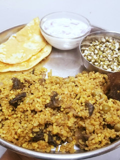 தினை காளான் பிரியாணி (Thinai kaalaan biryani recipe in tamil) செய்முறை முக்கிய புகைப்படம்