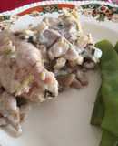 Pollo en suave crema de almendras y pleurotus 