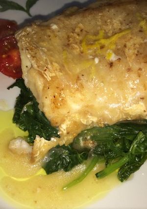 Una foto de Salmón blanco con salsa de limón