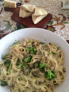 Una foto de Cocina para parejas: Fetuccini con brócoli