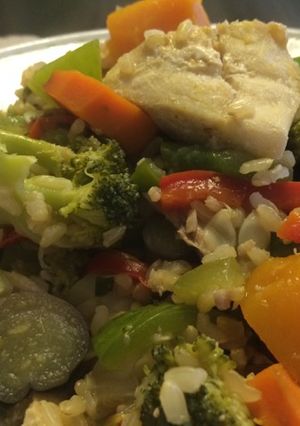 Una foto de Guisito de verduras y arroz integral