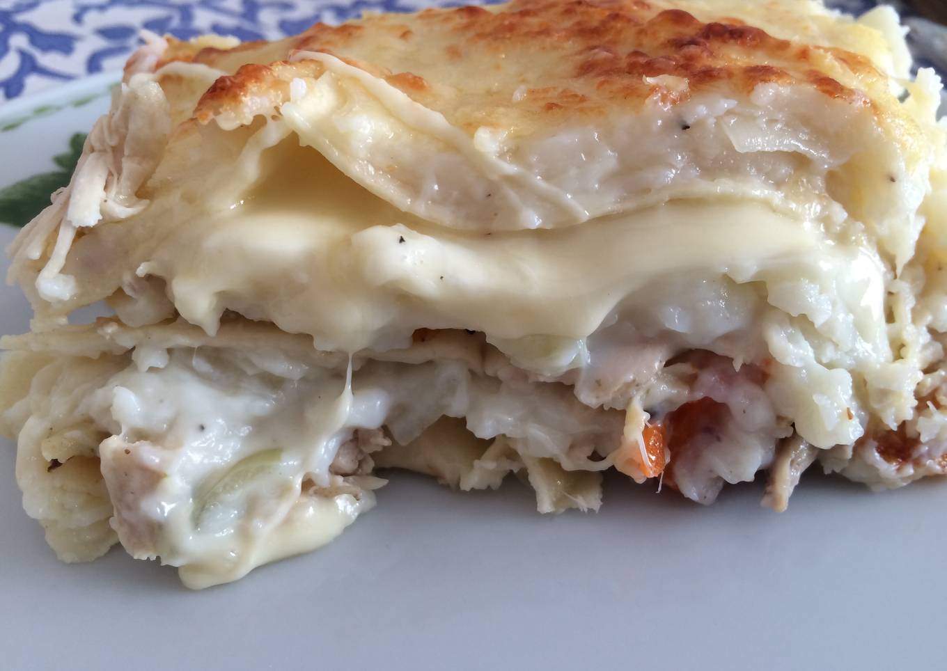 Lasaña blanca de pollo