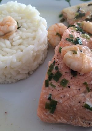 Una foto de Cocina para parejas: Salmón rosado con camarones