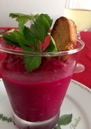 Una foto de Cocina para parejas: Mousse de remolacha (sin huevo ni crema)