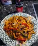 Fideos con tiras de lomo