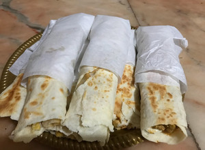 صورة لوصفة اطيب ساندويشات شاورما بخبز الصاج روعة