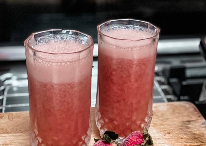 Recipe of Jamie Oliver Low Carb: Pink Juice