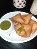 Whole wheat flour samosa with green peas stuffing
