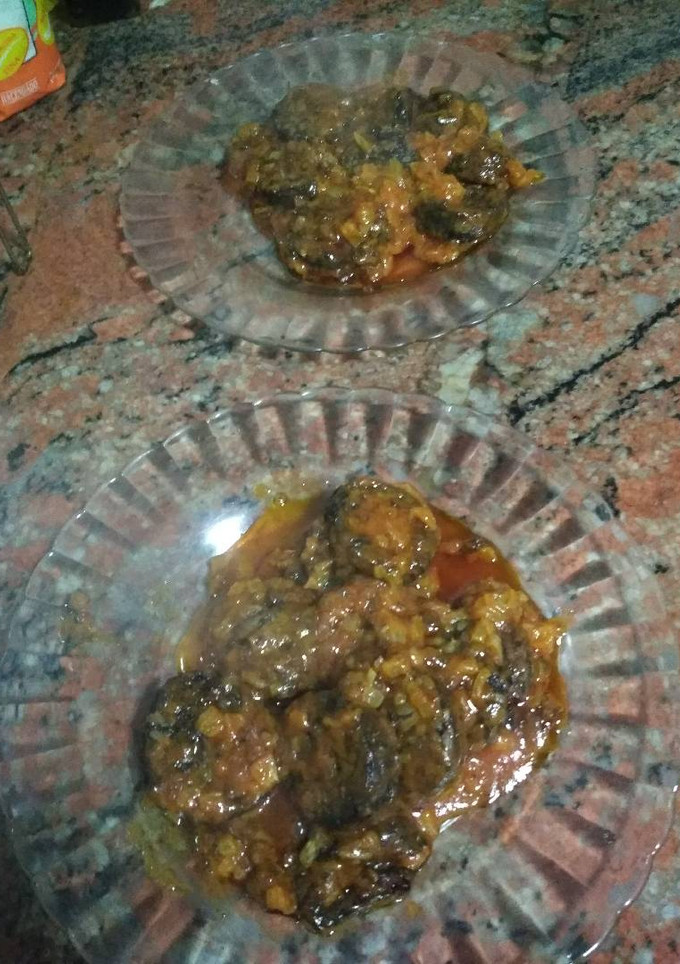 Una foto de Morcilla de arroz con tomate
