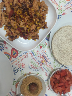 Una foto de Fajitas de pavo con mango picantes