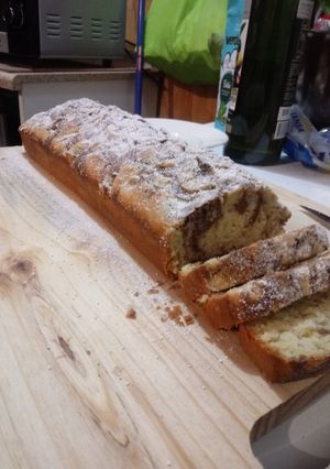 Una foto de Queque marmoleado con chocolate 🍫 y plátano 🍌