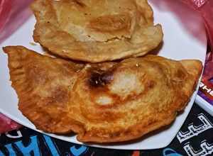 Una foto de Empanadas fritas con habas