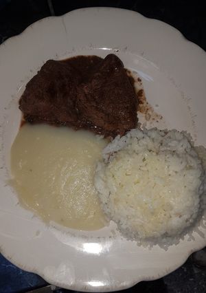 Una foto de Filete de res en su salsa