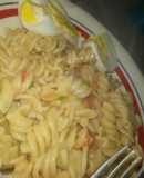 Fideos salteados con cebolla, puerro, verdeo, huevo, tomate y casancrem