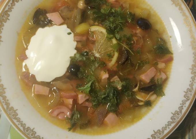 Солянка мясная от #блоггербабатаня любимое блюда старшего сына