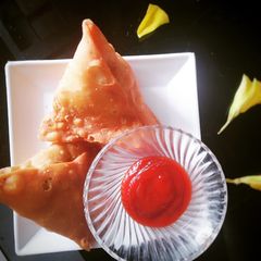 A picture of Samosa.