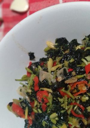 Foto resep Tumis Bunga Daun Pepaya Pedas
