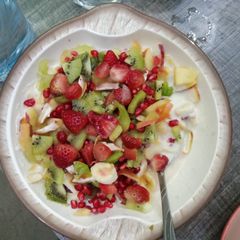 A picture of Yogurt fruit.