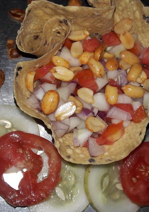 A picture of Papad Tokri chaat.