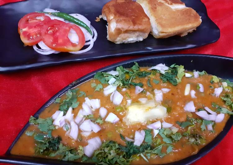 How to Prepare Quick Pav Bhaji