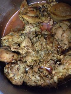Una foto de Pollo al ajillo