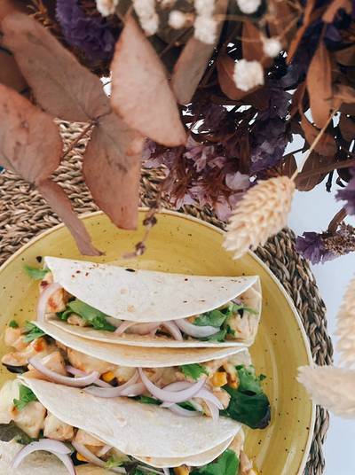 Tacos de pollo miel mostaza